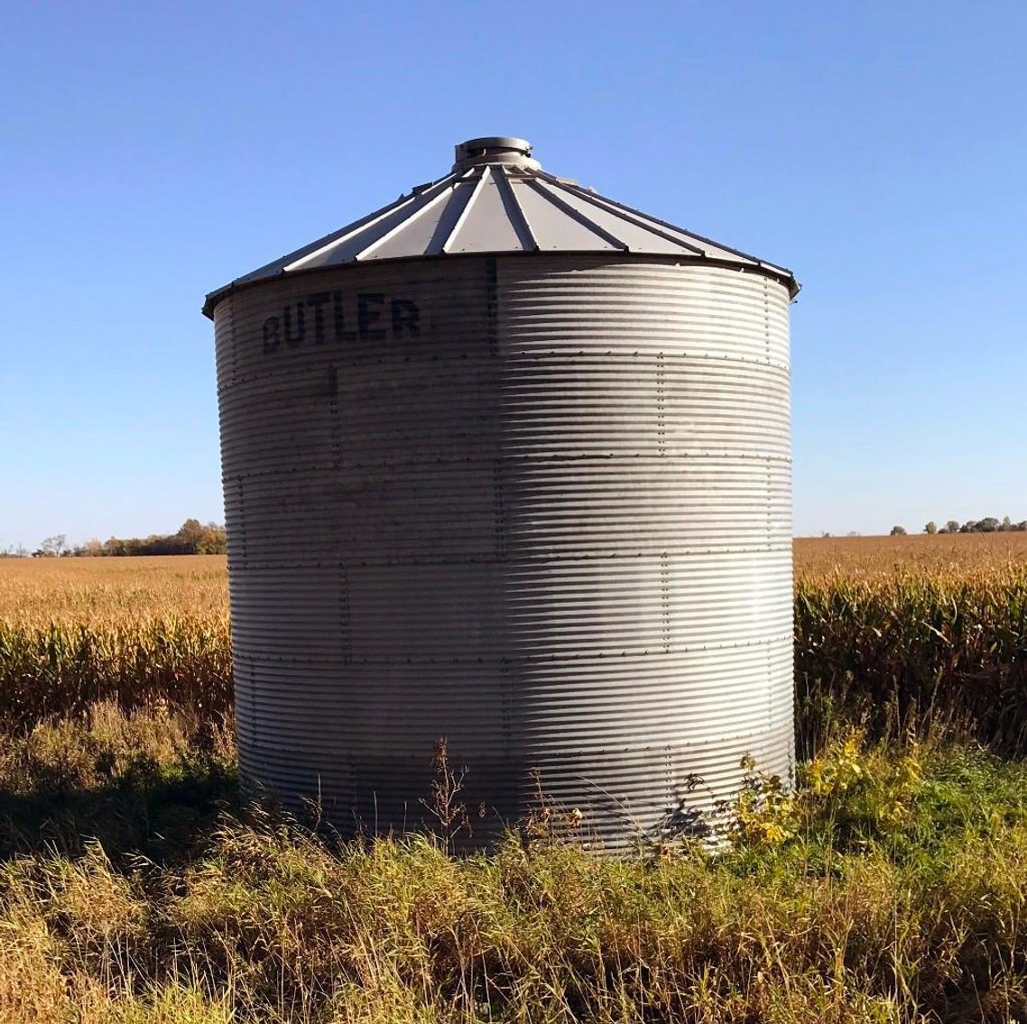 Farm Equipment Auction in Alberta, MN