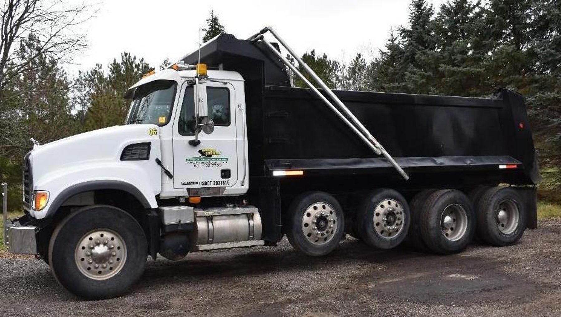 2006 Mack Granite CV713 Quad Axle Dump Truck