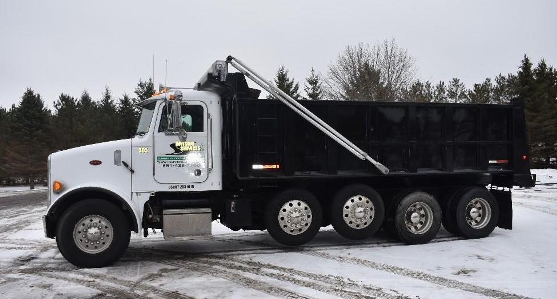 2005 Peterbilt 357 Quad Axle Dump Truck