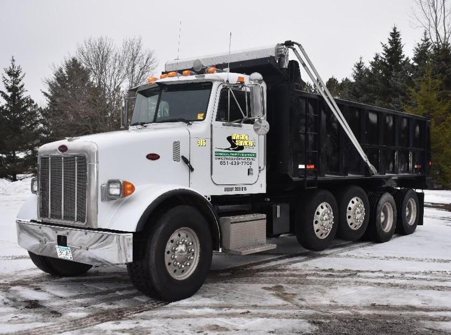 2005 Peterbilt 357 Quad Axle Dump Truck