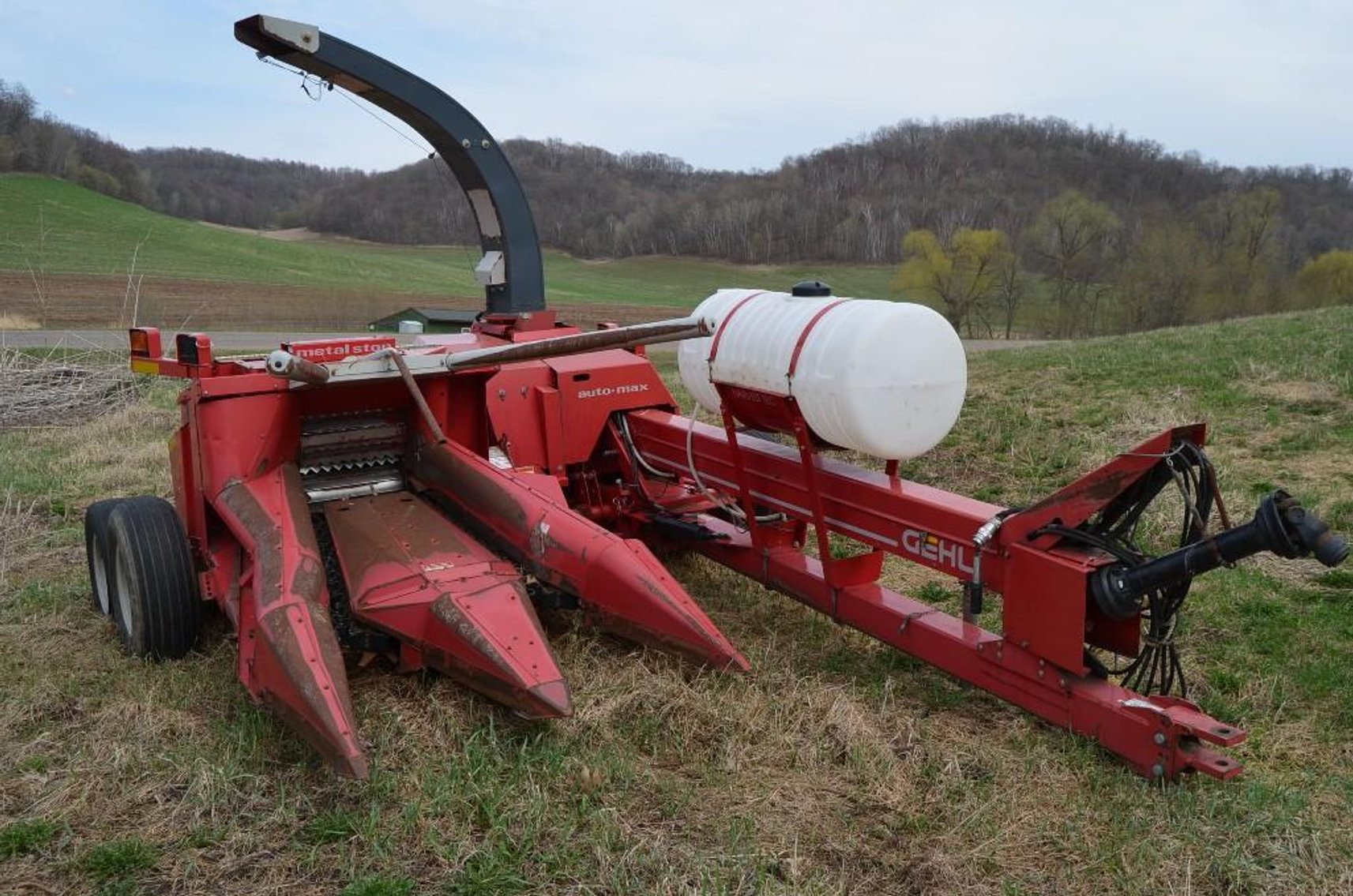 IH Tractor, Machinery, & Grain Truck