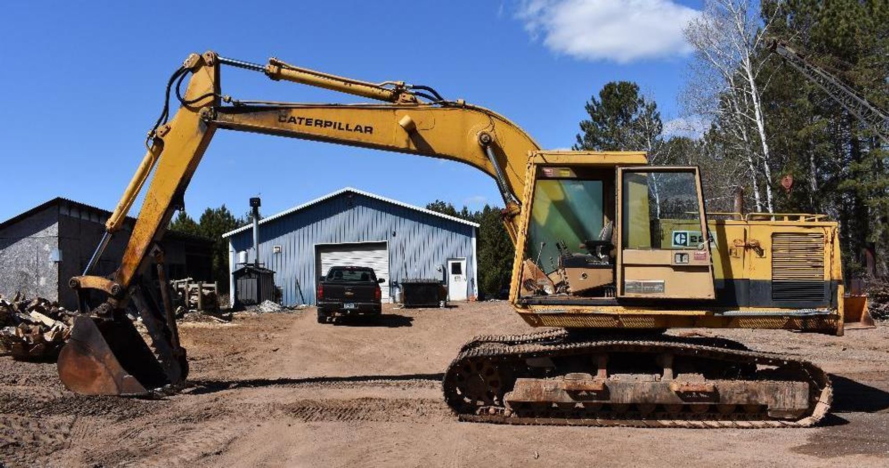 Cat 225 Excavator