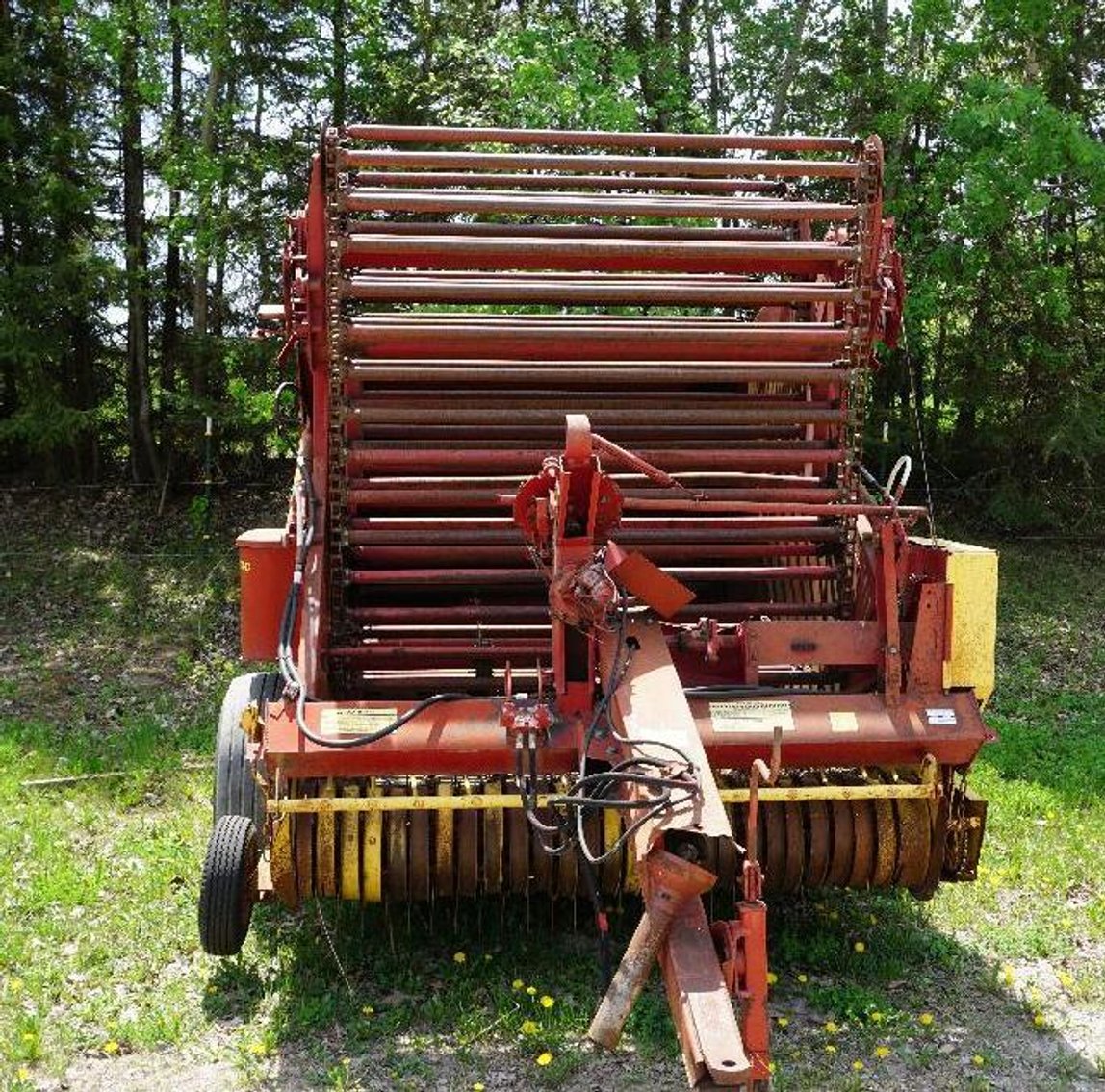 New Holland 850 Round Baler & Gehl 2170 Haybine