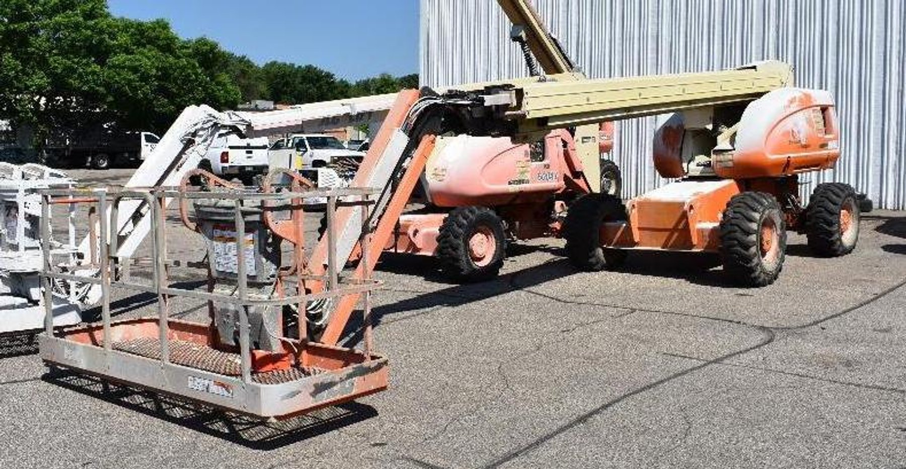 (4) JLG Aerial Lifts