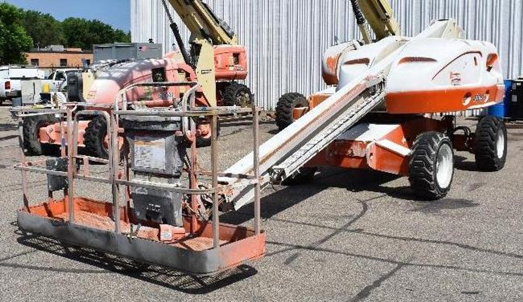 (4) JLG Aerial Lifts