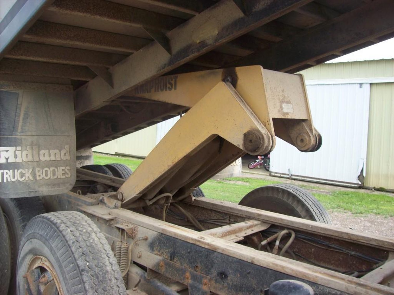 1974 Chevrolet C65 Tri-Axle Grain Truck