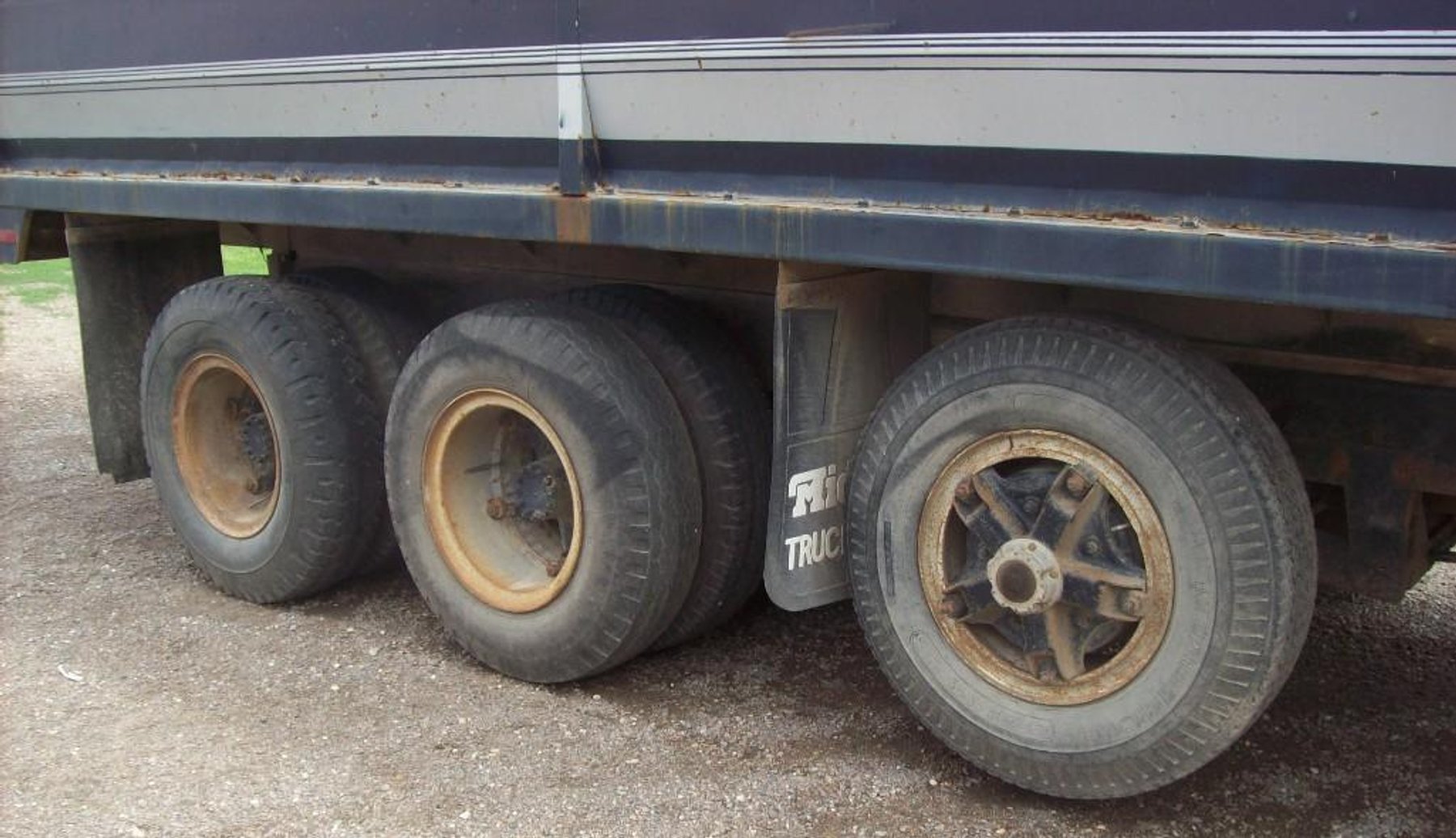 1974 Chevrolet C65 Tri-Axle Grain Truck