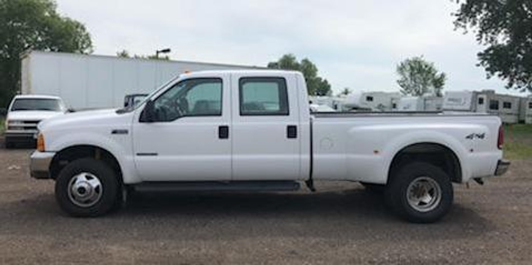 2000 Ford F-350 Crew Cab XLT 4X4 Dually