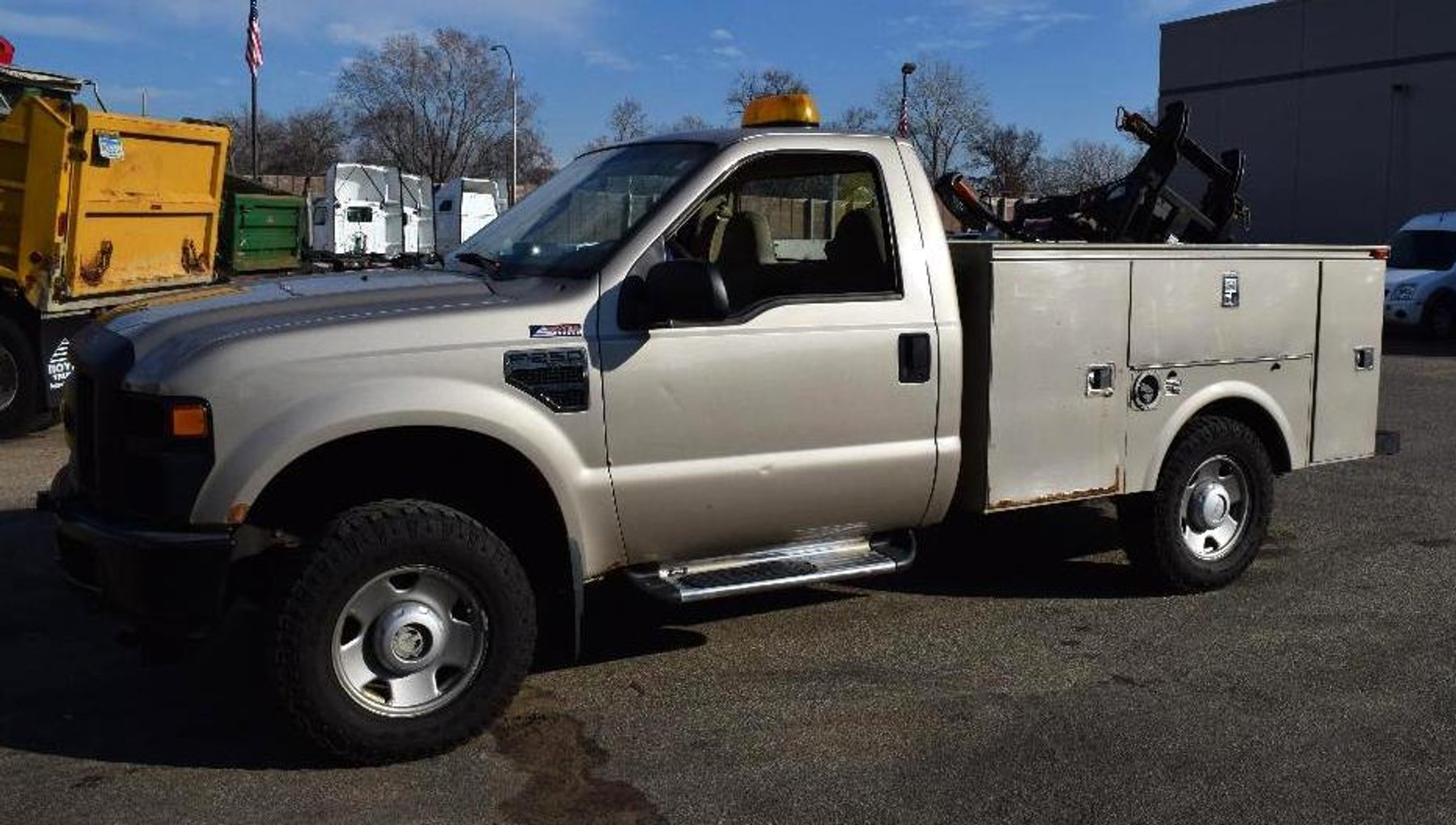 Fleet and Commercial Trucks: Dumps, Plows and Service