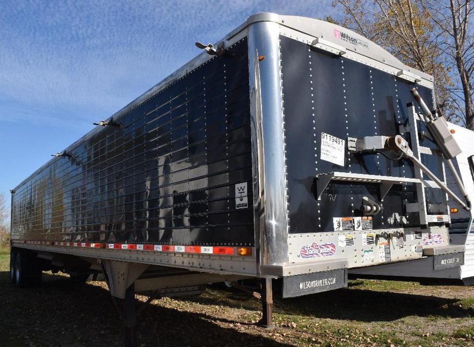 2010 Wilson Grain Trailer