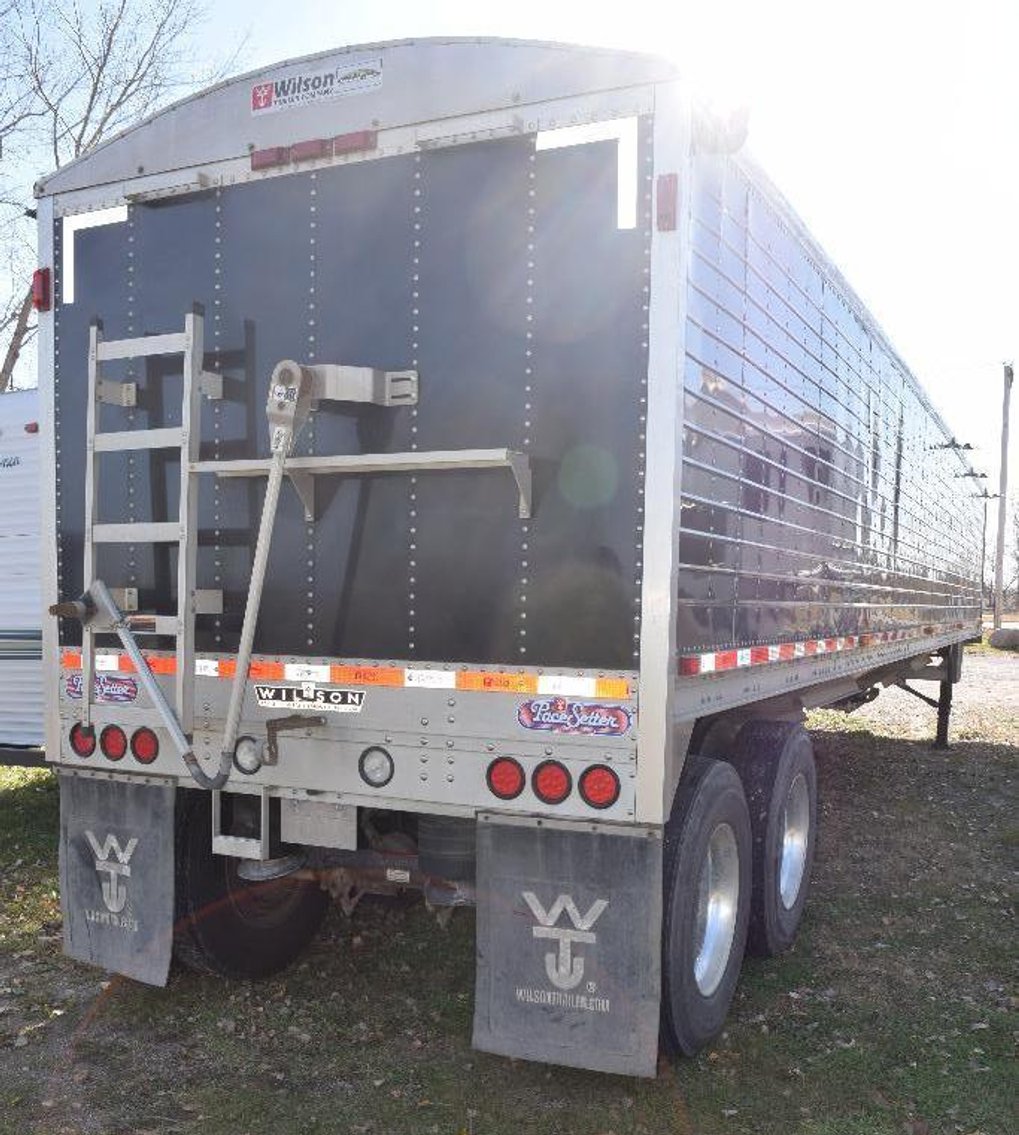 2010 Wilson Grain Trailer