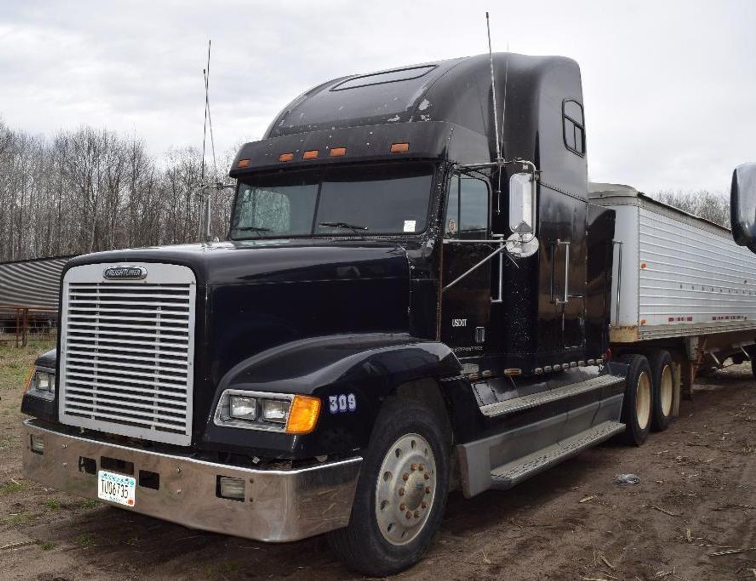 1994 Freightliner & 1984 42' Grain Trailer with Hopper