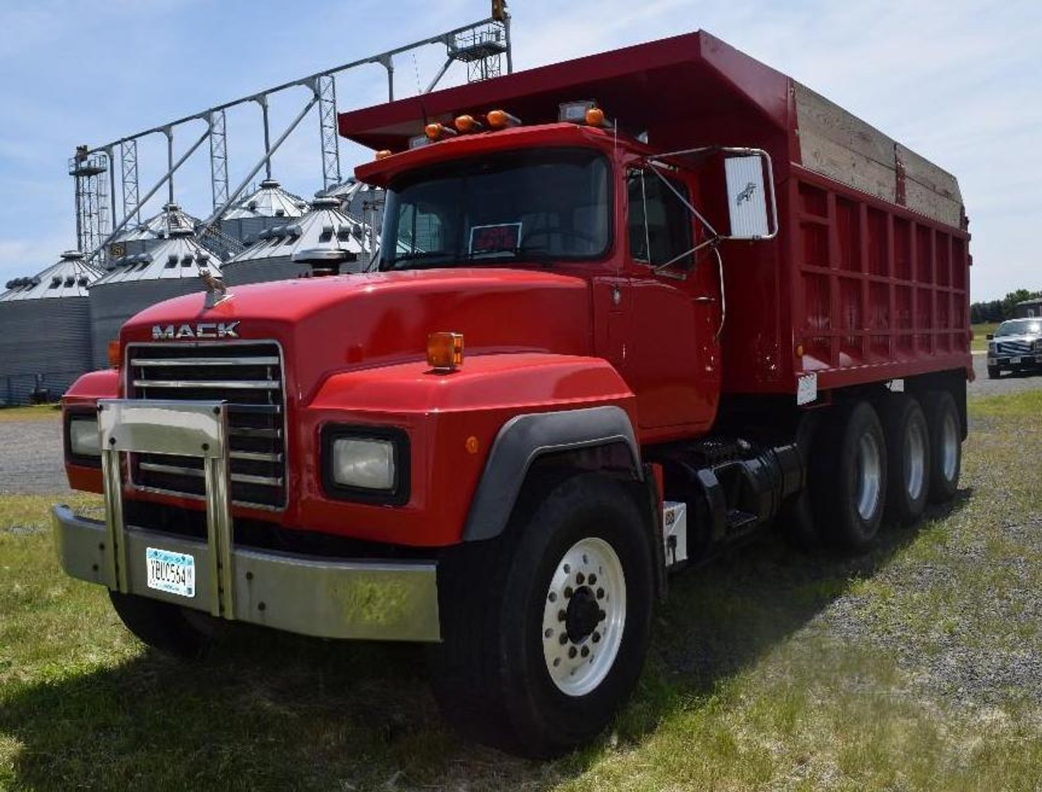 1994 Mack RD688S Tri-Axle Dump Truck