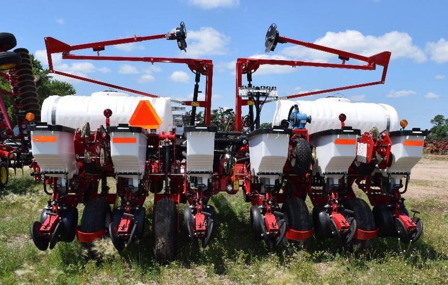 New 2015 White 9222 12 Row Planter