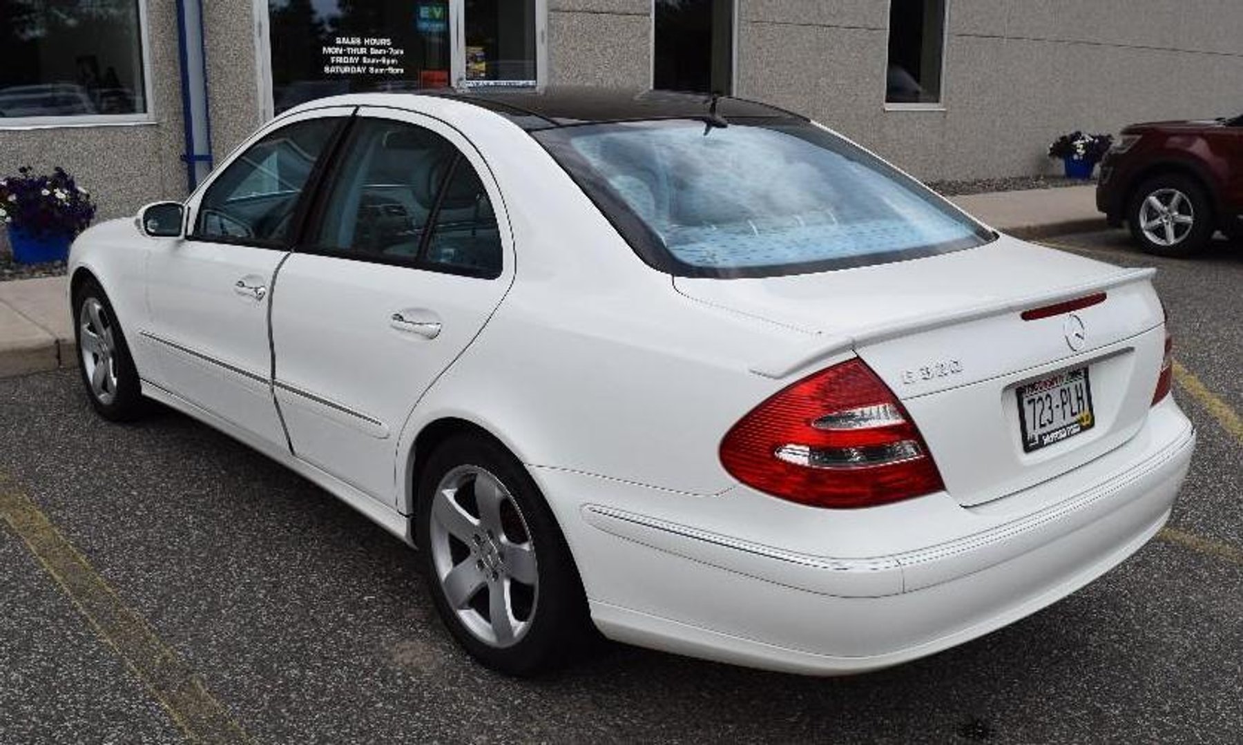 2004 Mercedes E320