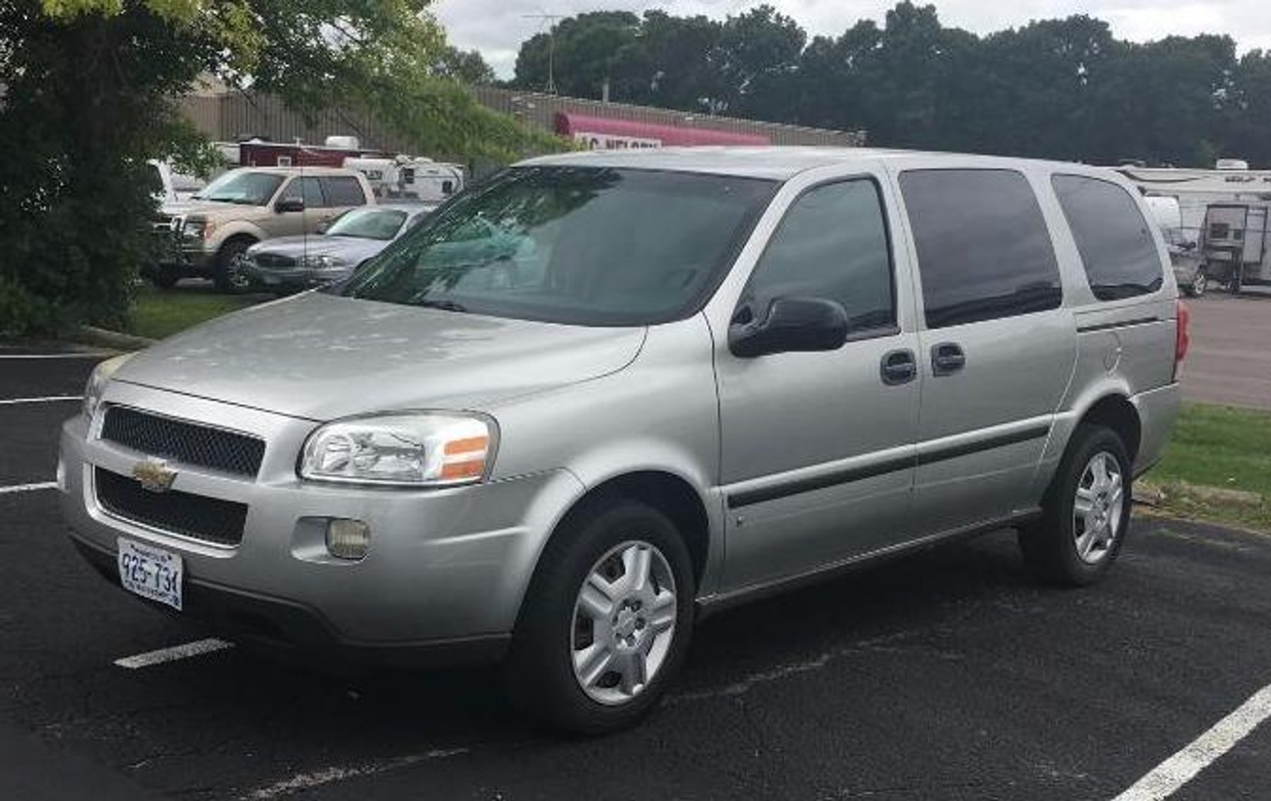 2007 Chevy Uplander, (2) Plow Trucks, (4) Pickup Trucks