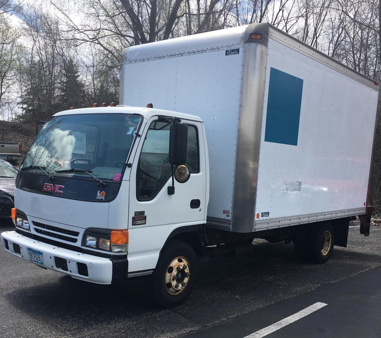 2003 Ford F-350 XLT Super Duty & 2003 GMC W3500 Box Truck