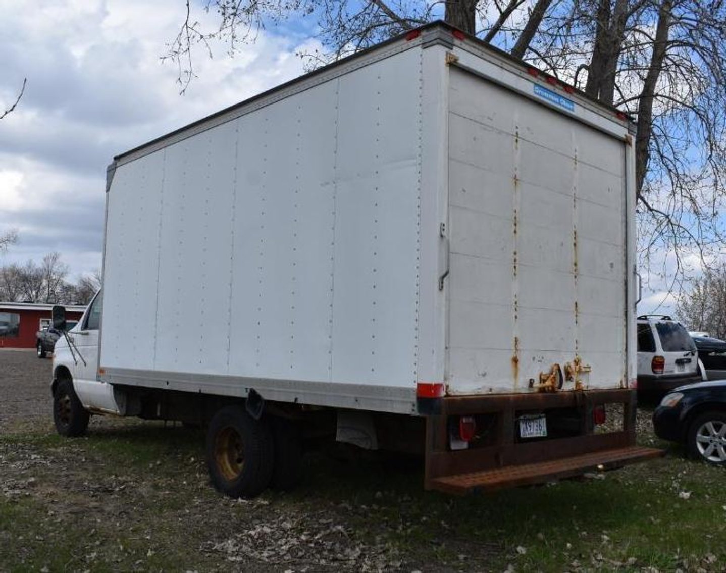 MN Adult & Teen Challenge - 1999 Ford E-350 Cube Truck