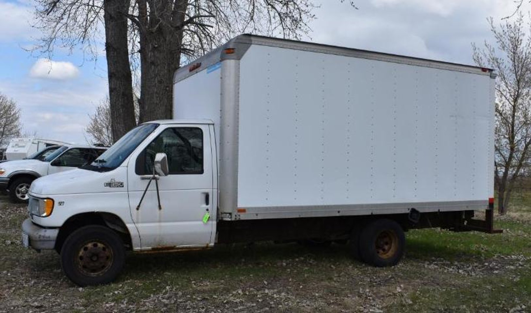 MN Adult & Teen Challenge - 1999 Ford E-350 Cube Truck