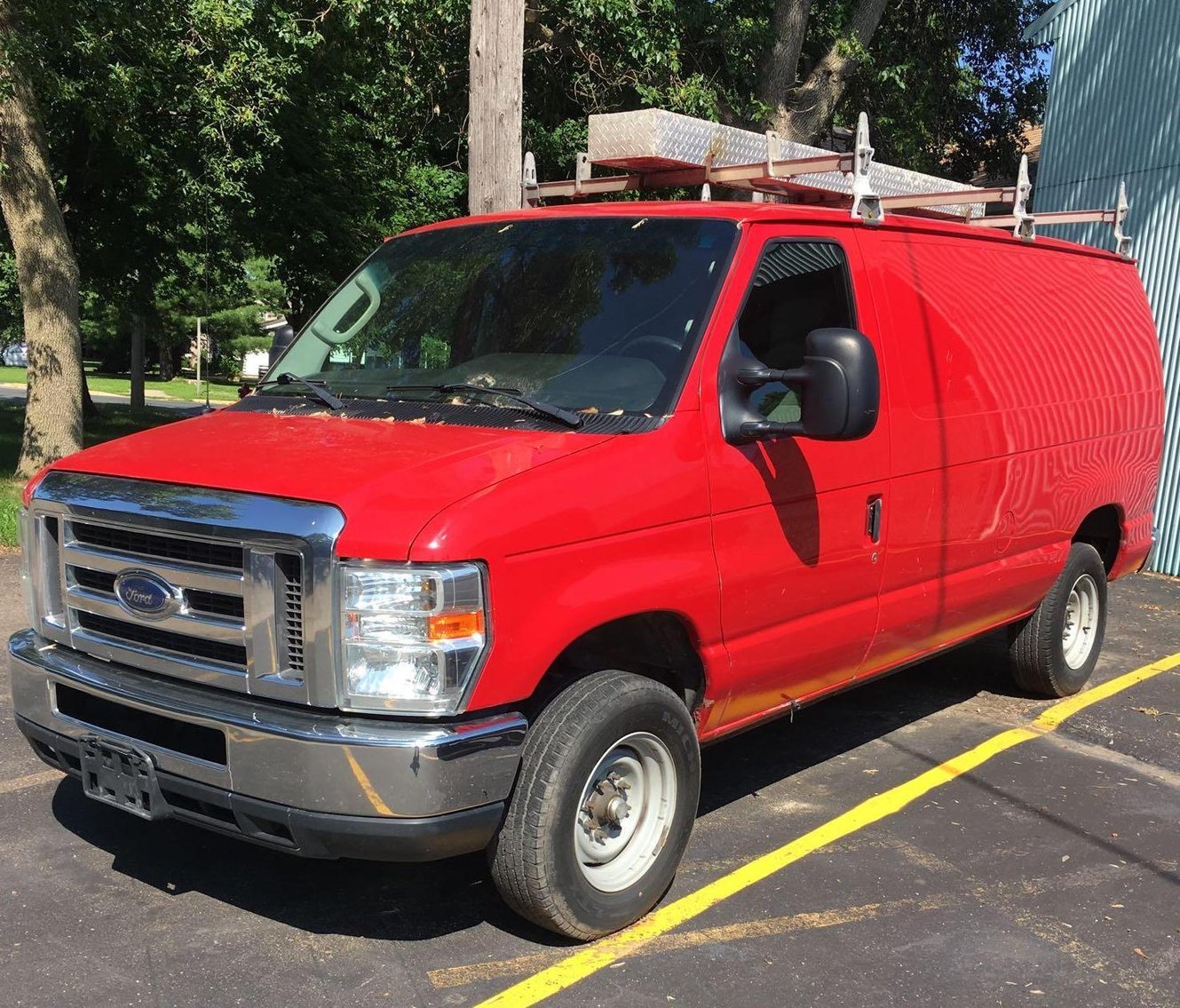 2009 Ford F-350 With Plow, 2011 Ford E-350 Cargo Van, 2010 Ford F-150 XL With Utility Topper & Bobcat 843