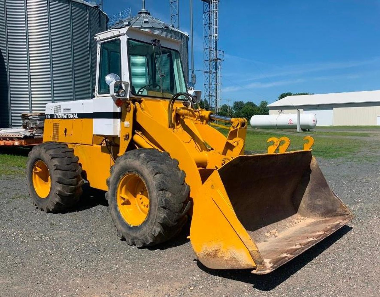 International 515 Loader