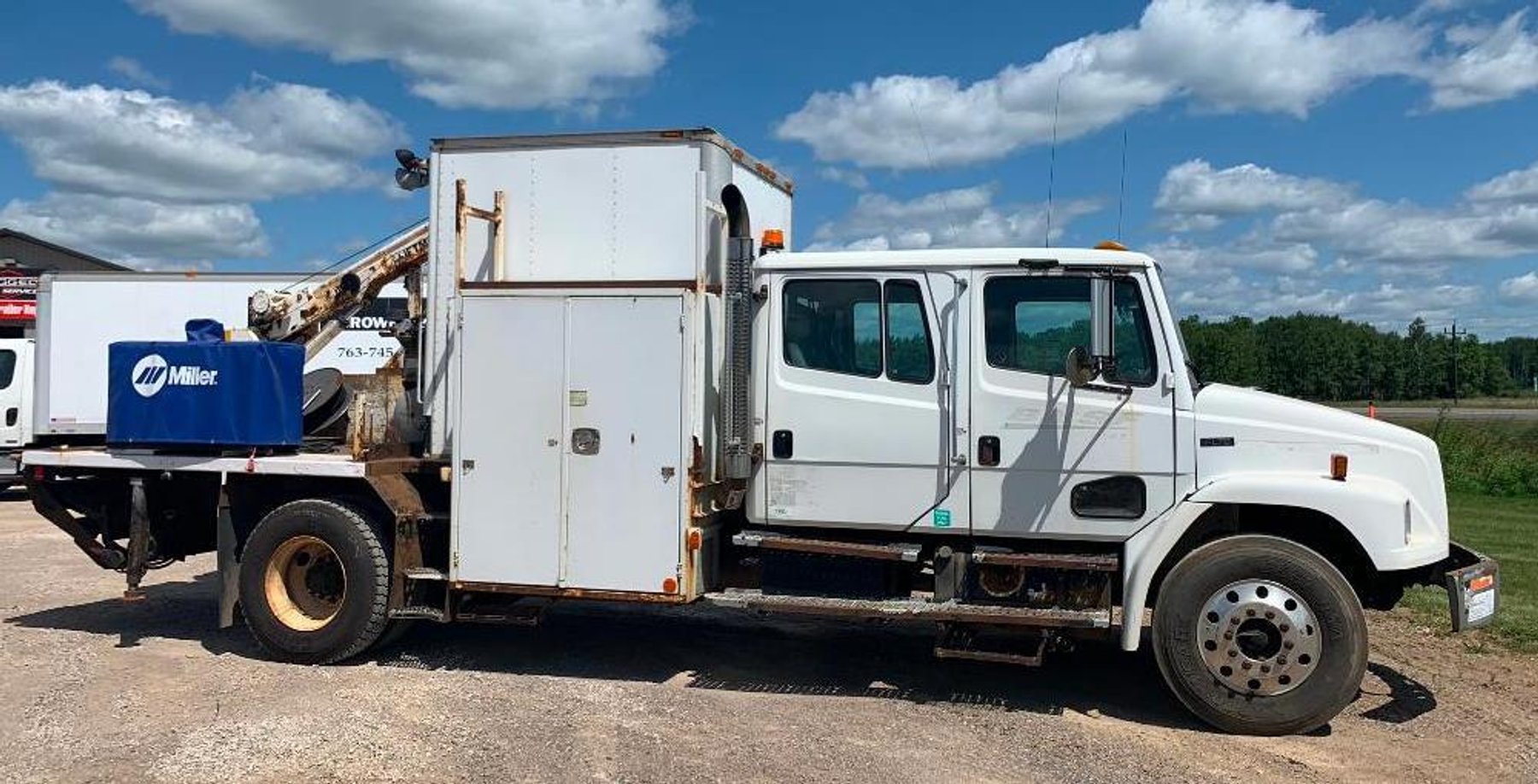 2003 Freightliner FL70 Service Truck