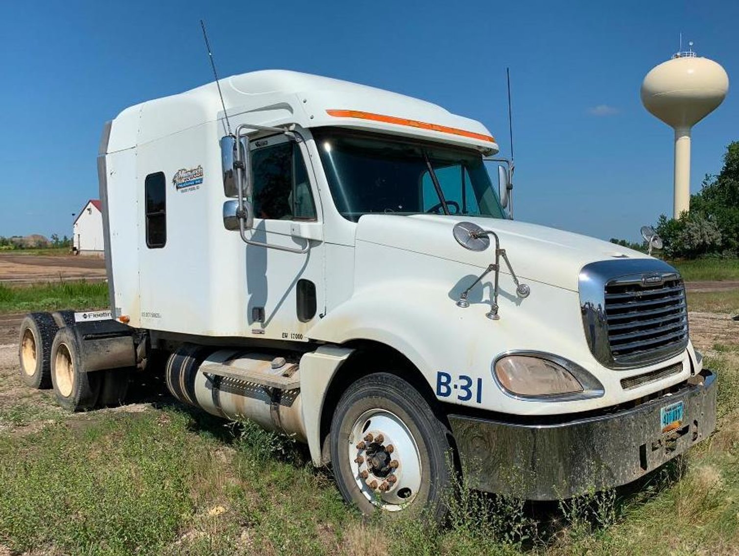 (10) Freightliner Semis