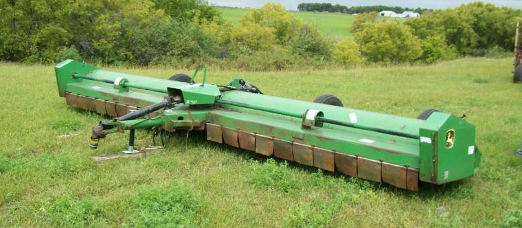 Farm Machinery: John Deere 9500 Combine, John Deere Flex Head and Corn Head, 2002 New Holland LS 170 & Attachments