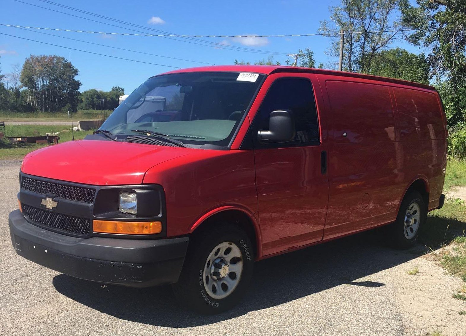 (4) Cube Trucks, (2) Express Vans & 2010 Ford F350 XL Flatbed With Hoist