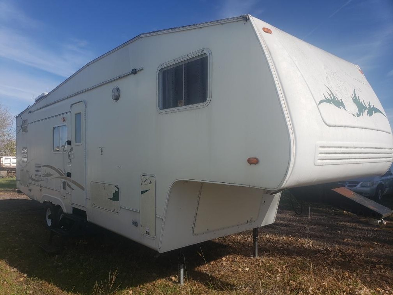 Gulf Stream 32' Coach Motorhome, 2005 Chevrolet 1500, & Wildcat 5th Wheel