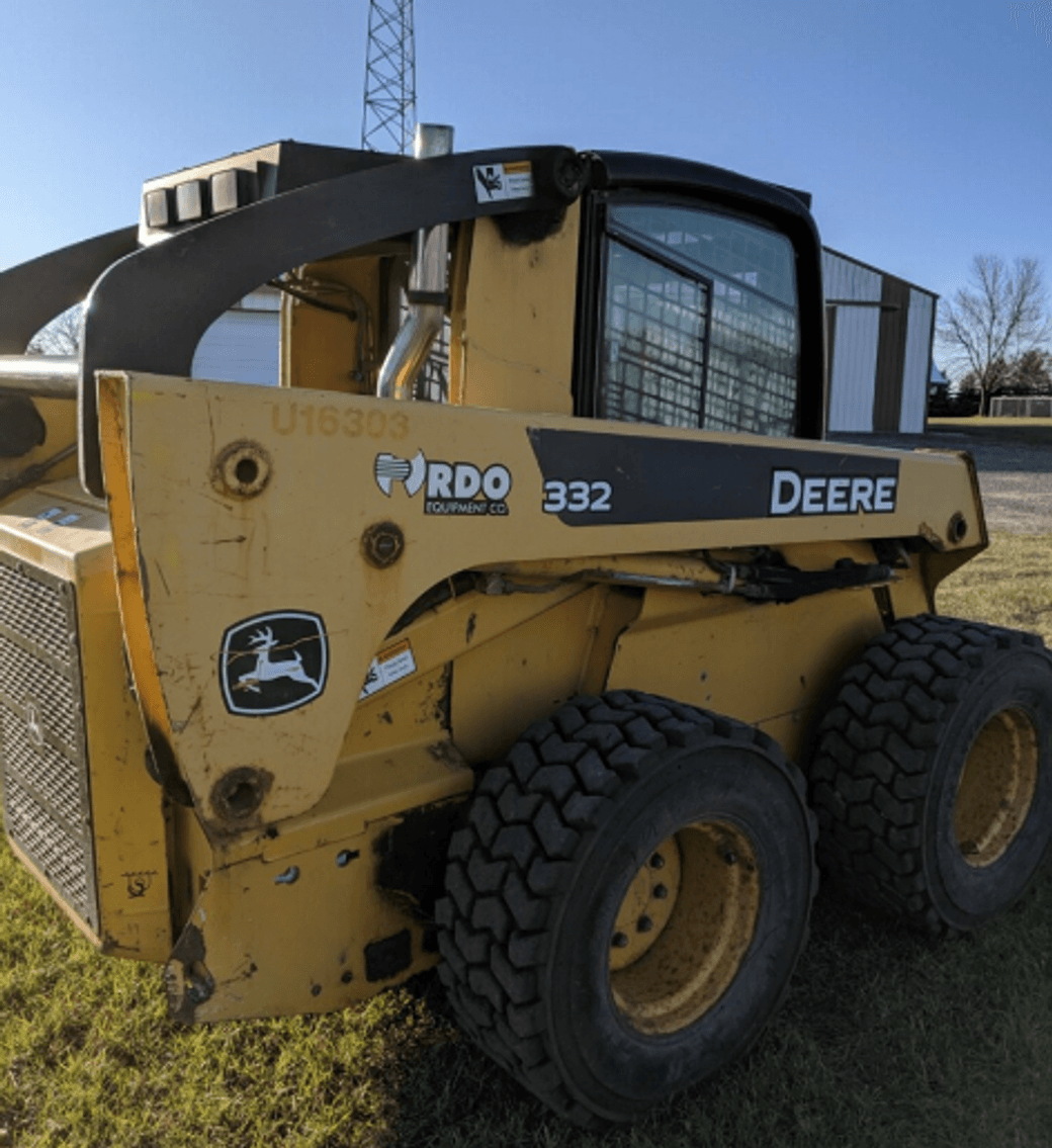 2009 John Deere 332 Skid Loader