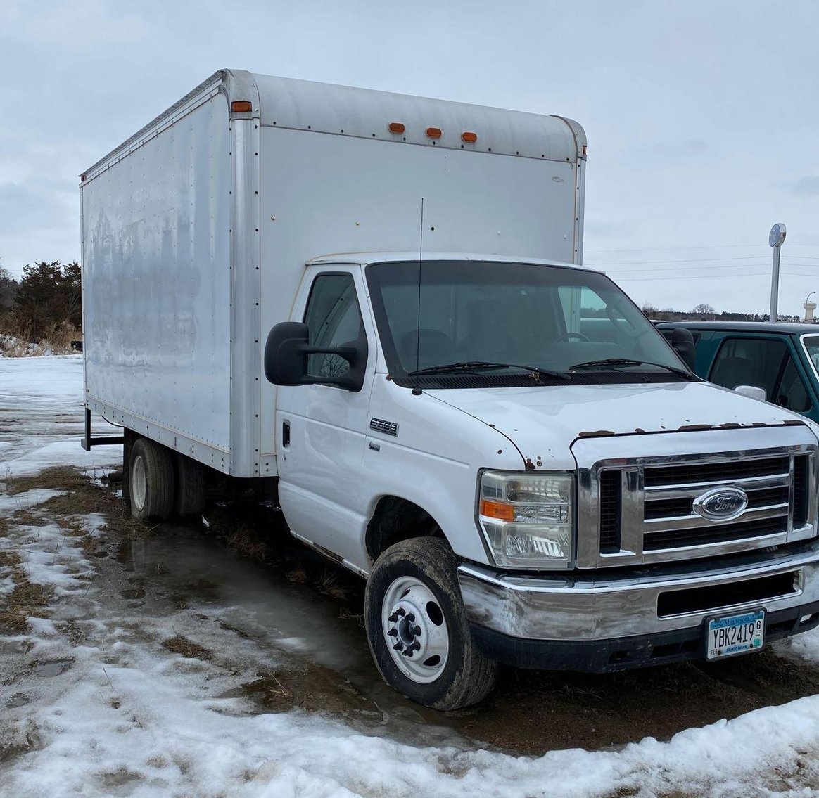 2004 Ford Excursion Limited 4WD With Hiniker C Plow & 2009 Ford E-350 Super Duty Box Truck