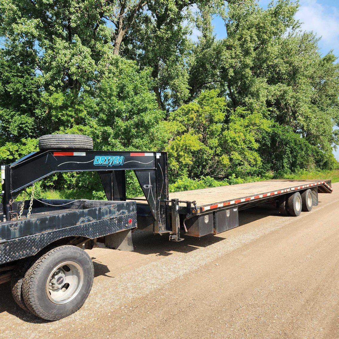 Millerbernd Estate & Others: Tools,  Trailers, Farm Equipment, Lawn Mowers, Lumber, Farm Misc.