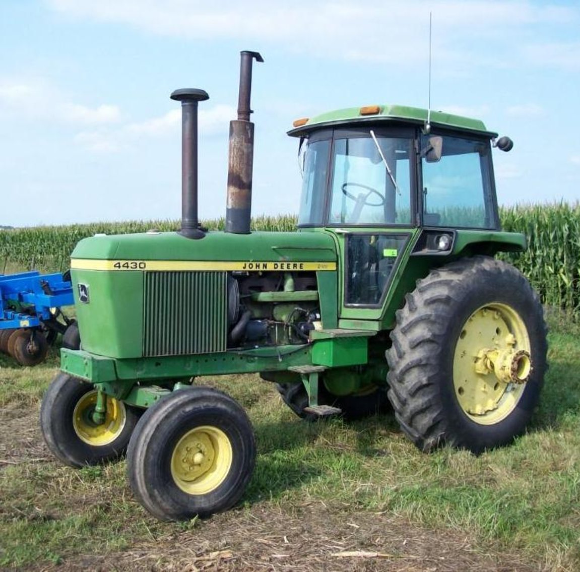 Pohlen Farm Equipment Auction