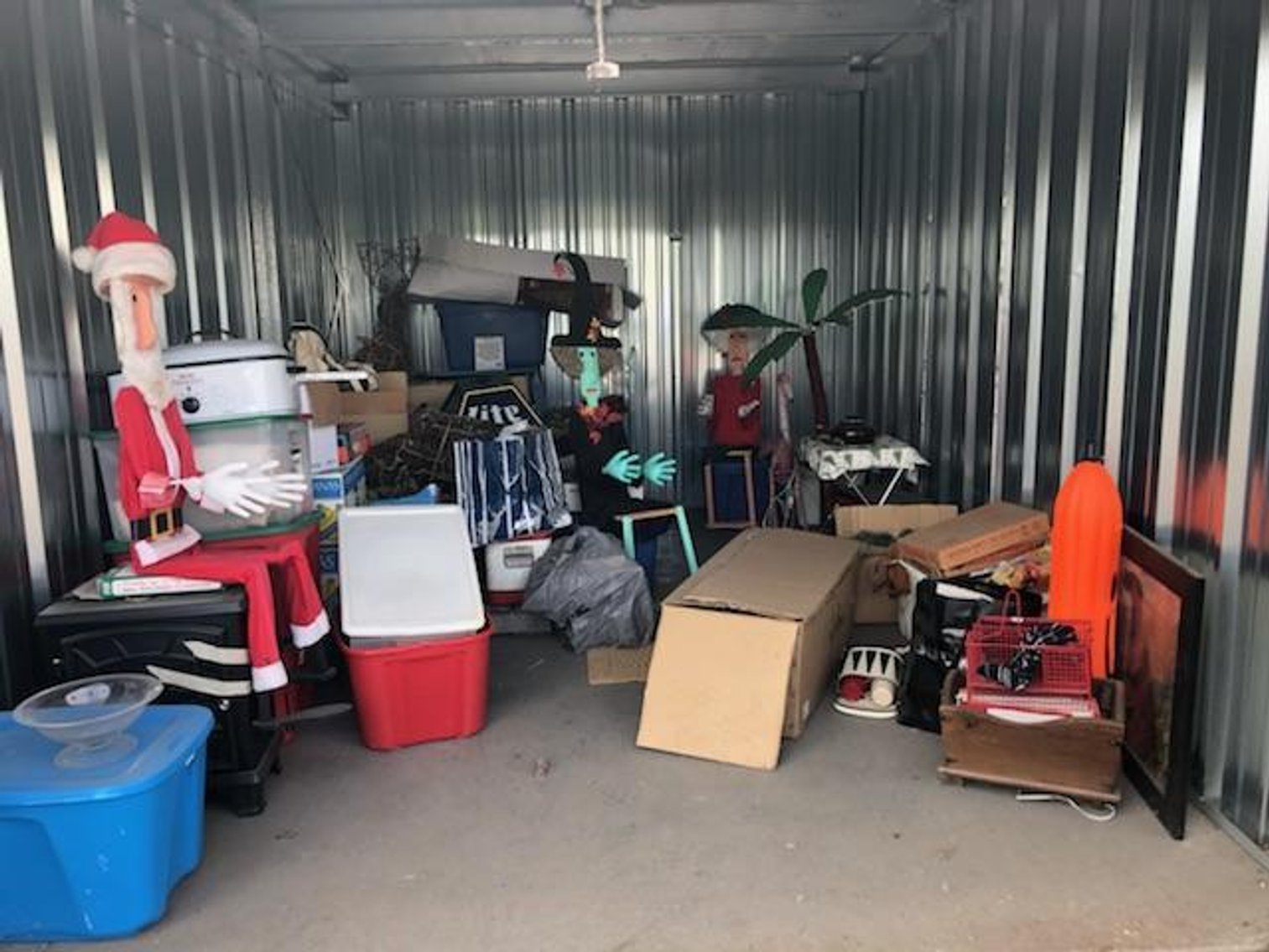 Storage Unit Auction: (11) Units