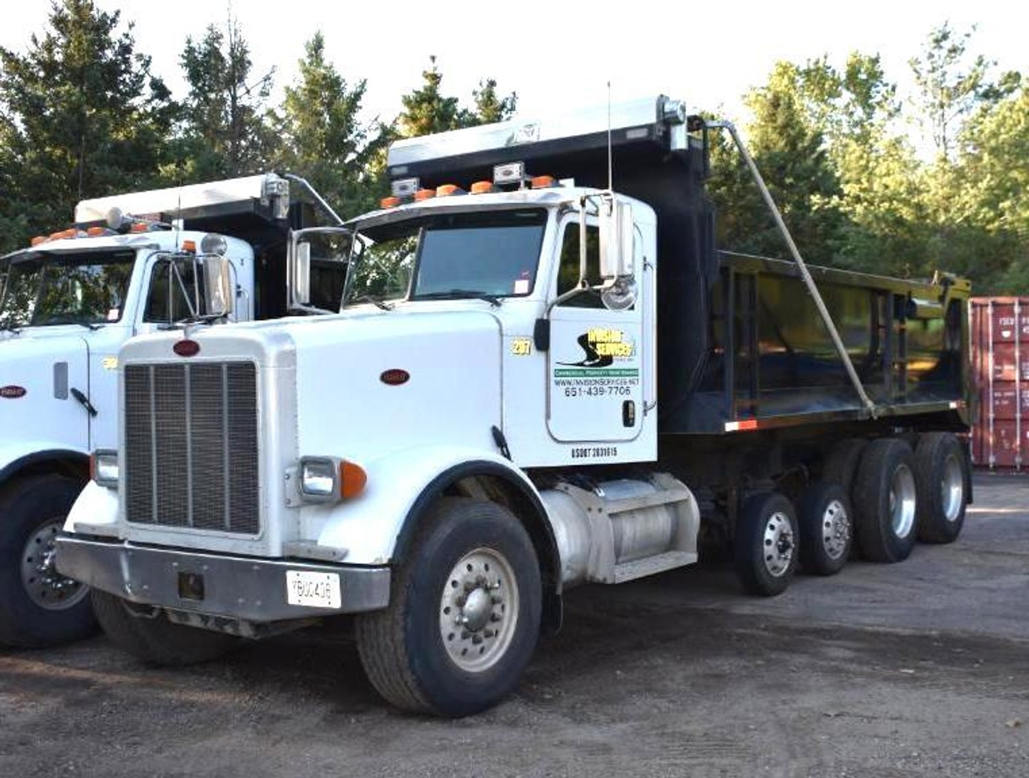 2005 & 2007 Peterbilt 357 Quad Axle Dump Trucks