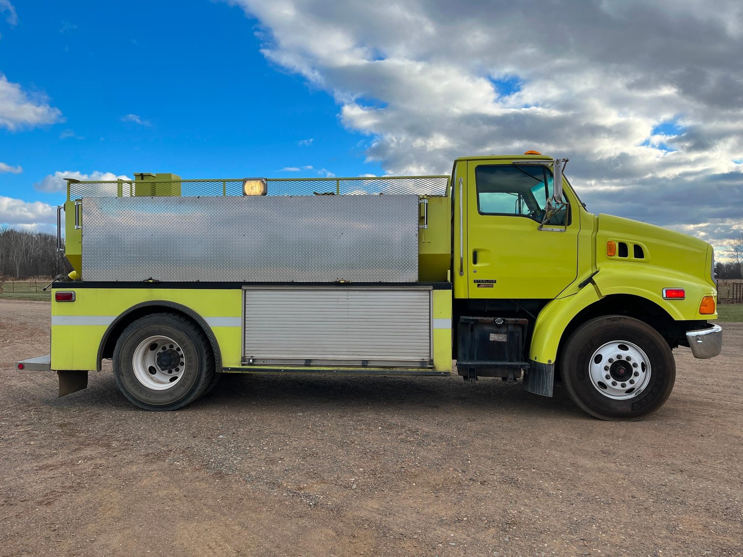 2001 Sterling 2,000 Gallon Steel Tank Water Truck