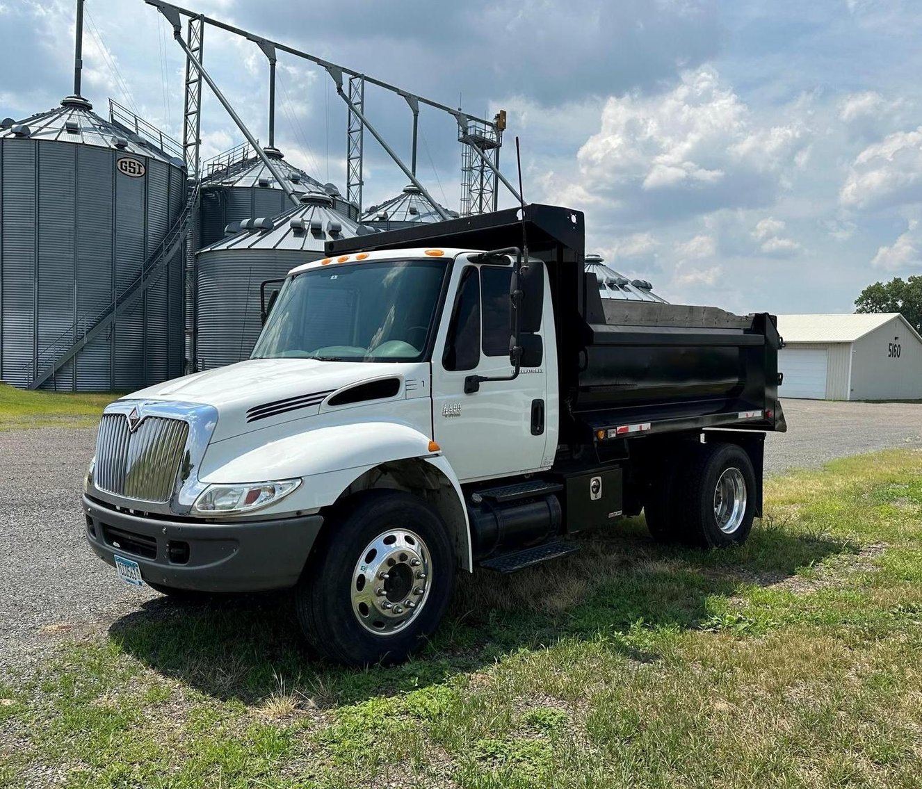 2003 International 4400 SBA 4X2 Dump Truck