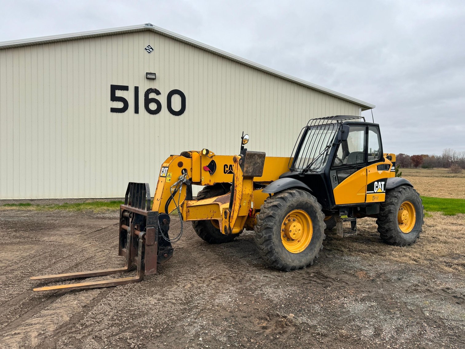 CAT TH460B Telehandler