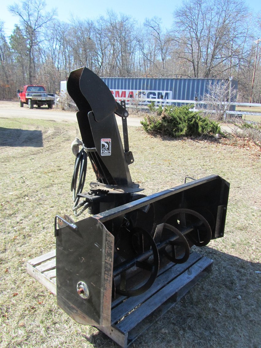 Ideal Corners Early May Consignment Auction, Pequot Lakes, MN