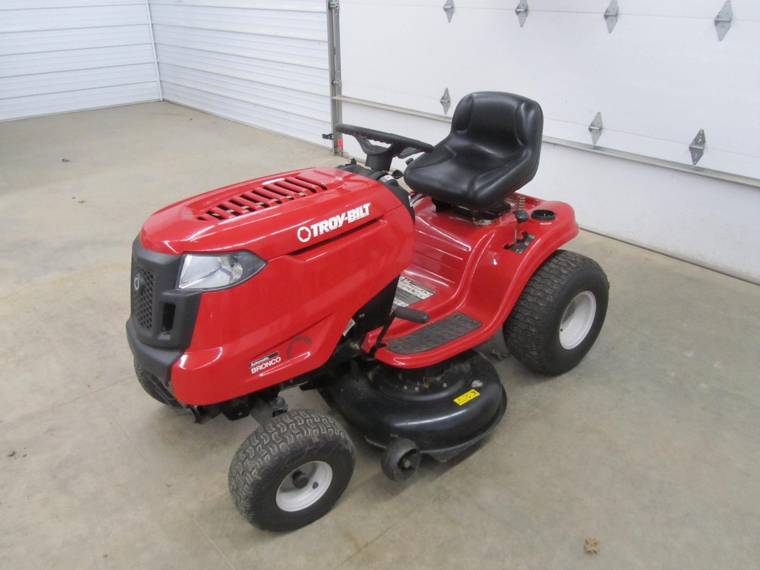 Ideal Corners Mid April Consignment Auction, Pequot Lakes, MN