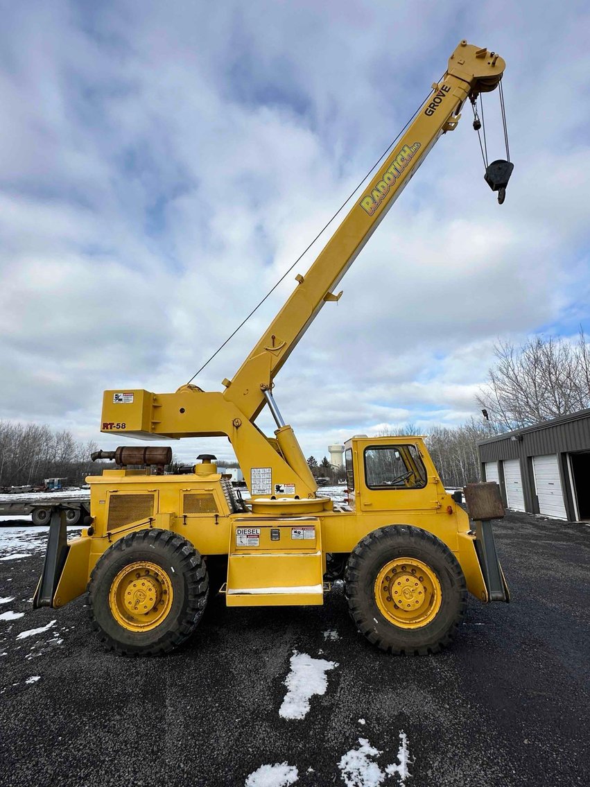 Hitachi EX100-2 Excavator, Grove RT 58 14-Ton Crane & Construction Equipment