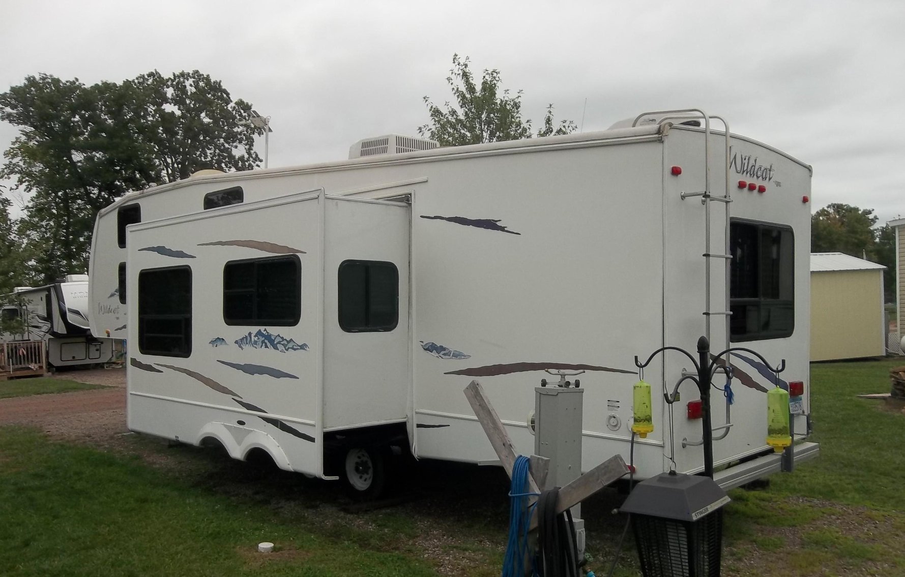 2007 Forest River Wildcat 5th Wheel Camper