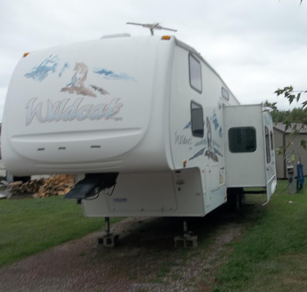 2007 Forest River Wildcat 5th Wheel Camper