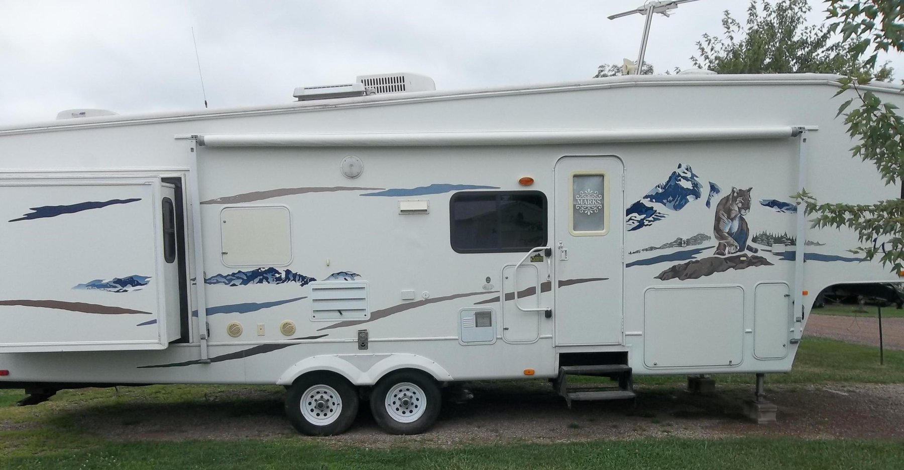 2007 Forest River Wildcat 5th Wheel Camper