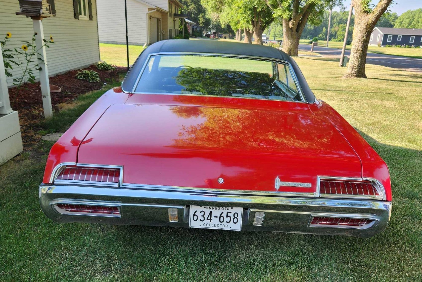 1967 OLDSMOBILE DELTA 88 CUSTOM 4 DOOR HARD TOP