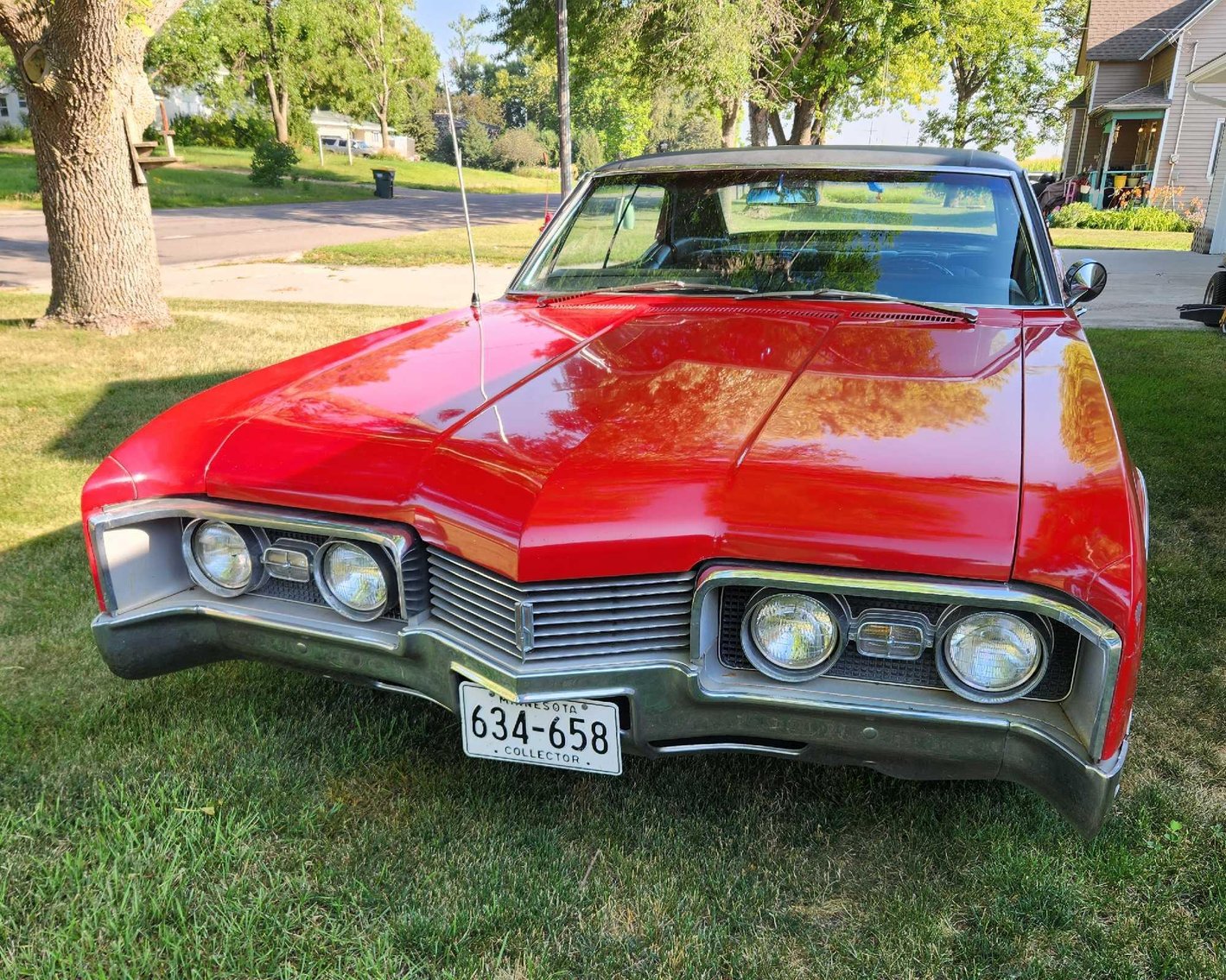 1967 OLDSMOBILE DELTA 88 CUSTOM 4 DOOR HARD TOP