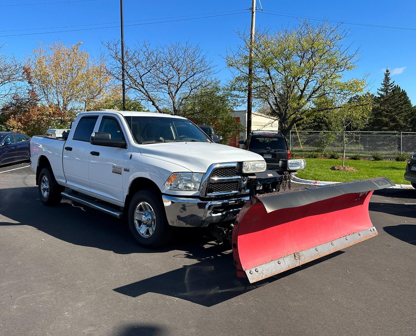 Plow Trucks, Franchise Car Dealer Automotive, Warehouse & Office Surplus