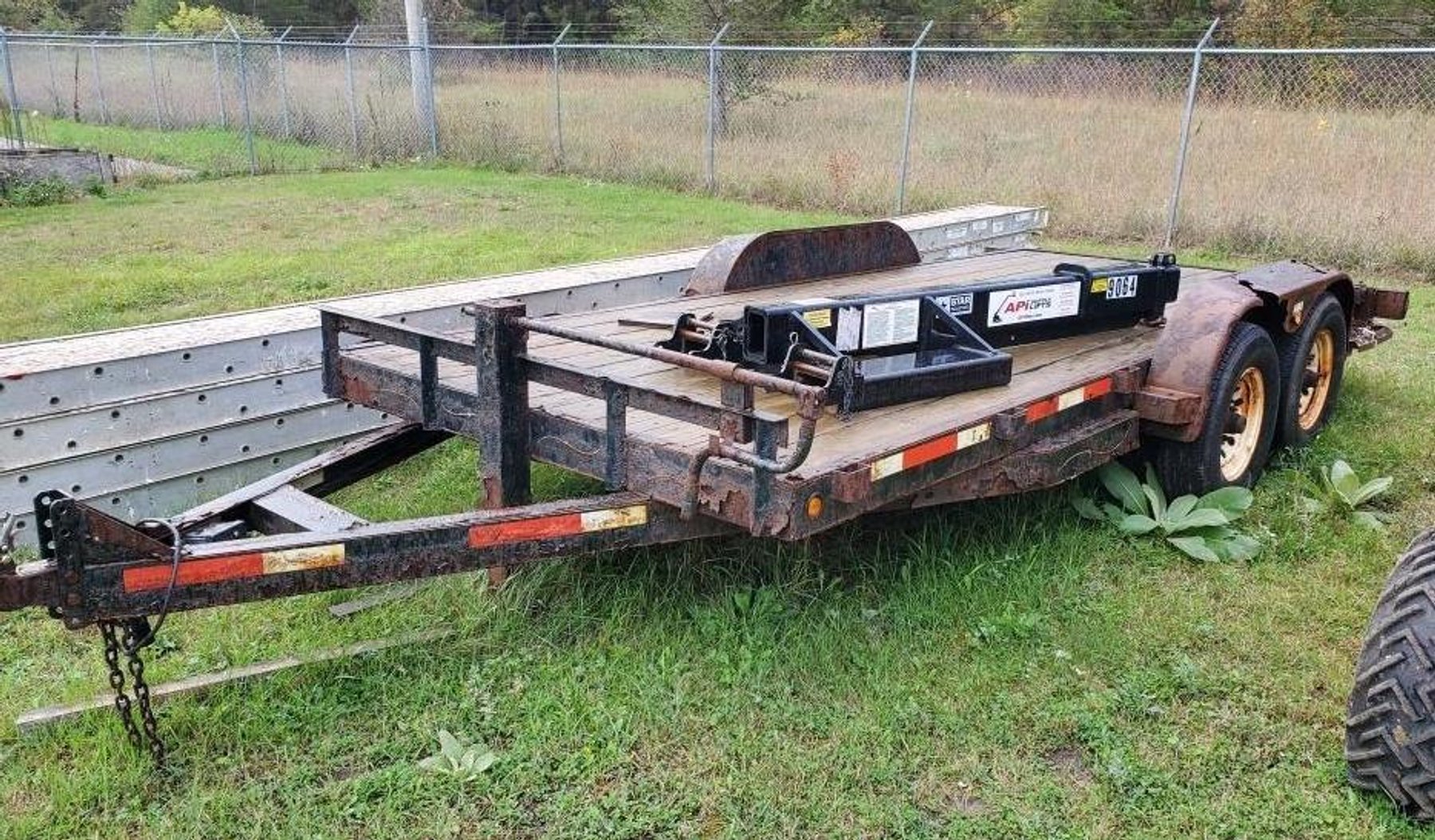 (2) Snorkel Scissor Lifts, 2014 ABU 16' Trailer, Scaffolding Frames