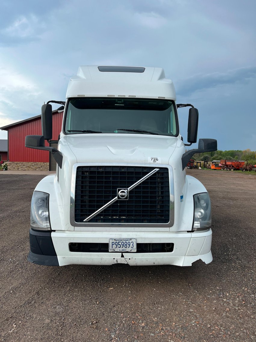 2015 Volvo Semi